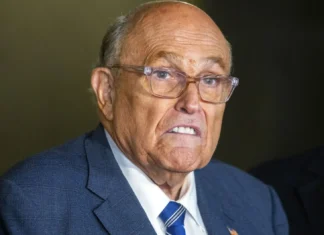 Trump annuncia che Rudy Giuliani riceverà la medaglia presidenziale della libertà