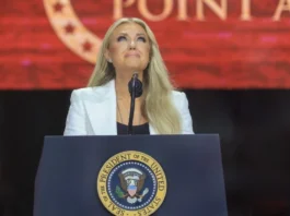 Il funerale di Charlie Kirk ha avuto il retrogusto di una convention politica