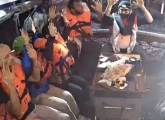 La Global Flotilla attaccata da droni israeliani, interviene Crosetto: “Invieremo soccorsi”