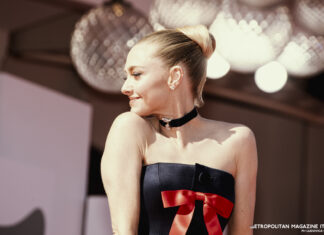 I look del red carpet della sesta serata di Venezia 82: Amanda Seyfried la diva di cui abbiamo bisogno