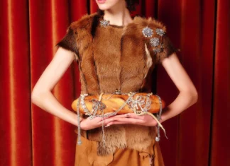 Pigeon bags, pufferfish e croissant XXL: le borse più assurde della New York Fashion Week