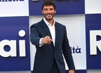 Stefano De Martino rapinato, il conduttore vittima di furto: Rubato l’orologio da 40 mila euro