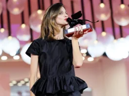 Look beauty ultima serata di Venezia 82, dieci e lode a Benedetta Porcaroli