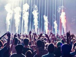 Secondo il Ceo di Live Nation, Michael Rapino “I biglietti dei concerti sono sottocosto” Caro-Biglietti dei concerti, parla il Ceo di Live Nation