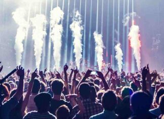 Secondo il Ceo di Live Nation, Michael Rapino “I biglietti dei concerti sono sottocosto” Caro-Biglietti dei concerti, parla il Ceo di Live Nation