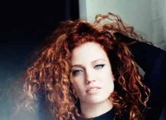 Hold My Hand di Jess Glynne è stato eletto il brano dell’estate su TikTok Regno Unito Jess Glynne, Hold My Hand è la canzone dell'estate per TikTok