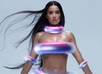 Katy Perry confessa in occasione del primo anniversario dell’album 143: “È stato un anno sulle montagne russe” Katy Perry confessa in occasione del primo anniversario dell'album 143: "È stato un anno sulle montagne russe"
