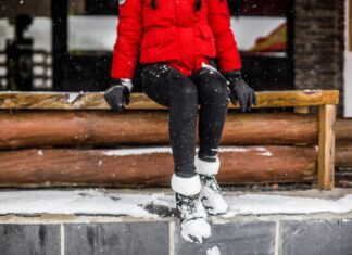 I leggings foderati in pile sono il fashion hack che conquisterà l’inverno 2025