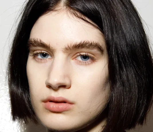 Il trend TikTok delle “Octopus Brows” è così strano che… potrebbe funzionare