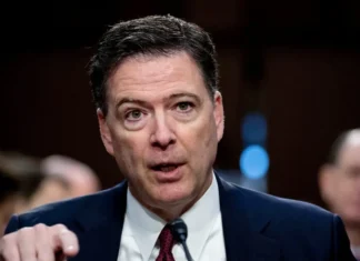 L’ex direttore dell’FBI, James Comey, si è dichiarato non colpevole