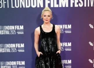 Elle Fanning, 40.000 dollari di diamanti Cartier e un abito sopra i pantaloni: un nuovo trend o extravaganza?