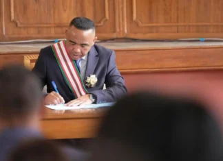 Il colonnello Michael Randrianirina è il nuovo presidente del Madagascar: nei giorni scorsi i militari hanno preso il potere con un colpo di Stato