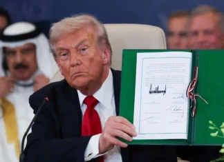 Trump, al Sisi ed Erdogan firmano l’accordo di Sharm el Sheikh, ecco il testo della dichiarazione