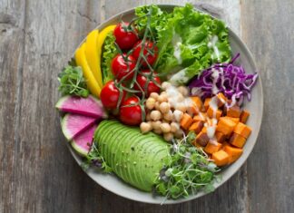 Che cos’è la cucina emotiva (e come trasforma ogni piatto in un viaggio sensoriale)