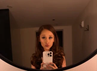 Ma Ariana Grande è davvero tornata brunette?
