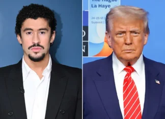 Un consigliere di Trump ha annunciato che l’ICE sarà presente al “vergognoso” Half Time Show del Super Bowl 2026 con Bad Bunny Trump un consigliere del potus annuncia che l'ICE sarà presente all'Half Time Show del Super Bowl 2026 con Bad Bunny