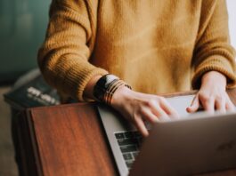 Digital Detox: ritrovare l’equilibrio nell’era dell’iperconnessione