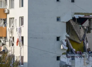 Violenta esplosione in un condominio di Bucarest: ci sono almeno tre morti