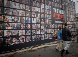 Hamas: “Il rilascio degli ostaggi inizierà lunedì mattina”