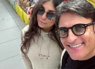 Chi è la moglie di Sal Da Vinci, la bellissima Paola Pugliese: “Le ho provate tutte per fare colpo su di lei”