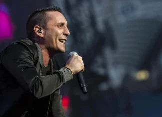 Laura Valente e Gioia, chi sono la moglie e la figlia di Kekko Silvestre: “Per paura, dopo la depressione, l’ho sposata”