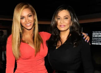 Tina Knowles ha rivelato che Beyoncé e Solange hanno cantato per lei prima dell’intervento chirurgico con il quale ha rimosso un cancro Tina Knowles, la "serenata" delle figlie prima della rimozione del cancro al seno