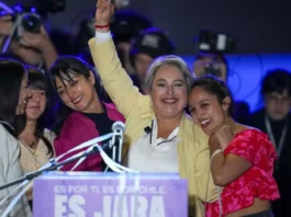 Elezioni Cile, leggero vantaggio per la comunista Jeannette Jara contro tutte le destre del paese