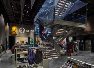 NYC, ma make it glacier-core: The North Face apre il suo tempio immersivo