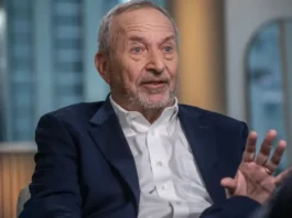 L’ex Segretario al Tesoro degli Stati Uniti, Larry Summers, si dimette dagli impegni pubblici dopo le email di Epstein
