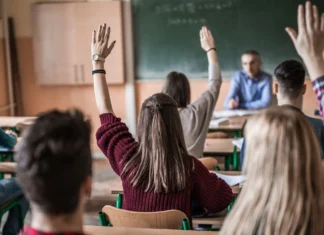 Legge Valditara: la Lega ritira l’emendamento che vieta l’educazione affettiva nelle scuole secondarie di primo grado