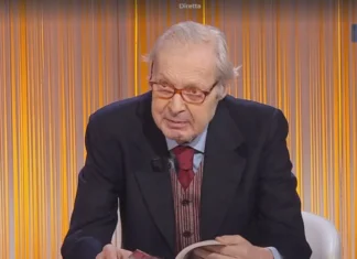 Vittorio Sgarbi vuole sposare improvvisamente Sabrina Colle: “Ora c’è una tempesta e lei è il mio porto”