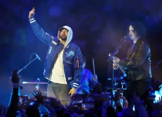 La strana coppia: Jack White ed Eminem insieme per un mini Halftime Show