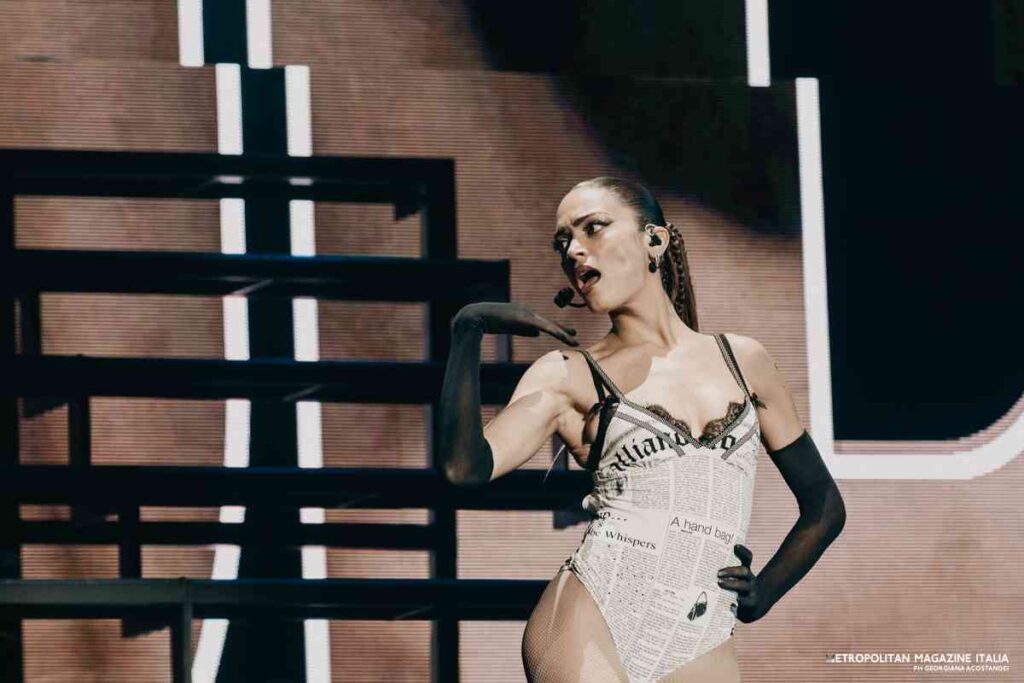 Elodie live Palazzo Dello Sport di Roma - Ph © Georgiana Acostandei