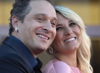 Chi sono la moglie e l’ex ereditiera di Claudio Santamaria, Francesca Barra e Delfina Delettrez Fendi (entrambe le mamme delle sue figlie)