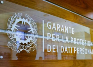 Il segretario generale del Garante della privacy chiede di violarla… Per i suoi dipendenti!