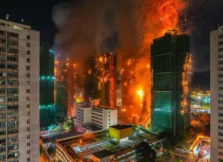 L’incendio più letale a Hong Kong, 128 persone sarebbero morte