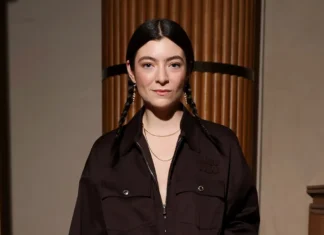 Arrivano le scuse dell’O2 di Londra per il sequestro di maglie ProPal indossate da due ragazze al concerto di Lorde