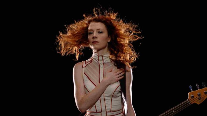 Melissa Auf Der Maur ripercorre gli anni Novanta con il libro "Even The Good Girls Will Cry"