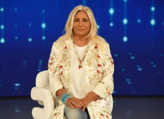 Mara Venier rivela su Edwige Fenech: “Abbiamo frequentato la stessa cartomante che ha predetto l’incontro con mio marito” Mara Venier rivela su Edwige Fenech: "Abbiamo frequentato la stessa cartomante che ha predetto l'incontro con mio marito"