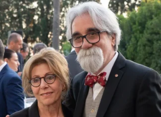 Enrica Mormile, chi è la moglie di Peppe Vessicchio: “La conobbi proprio suonando la chitarra, con il brano You have got a friend”
