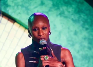 Se Elphaba avesse avuto uno stylist si sarebbe vestita proprio come Cynthia Erivo alla Premiere di Wicked: For Good