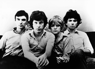 Talking Heads, esce oggi l’album compilation “Tentative Decisions”
