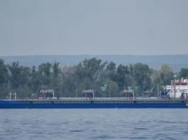L’Ucraina attacca con droni e colpisce una nave russa a Rostov