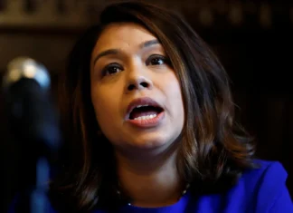 Perché il tribunale del Bangladesh ha condannato la parlamentare britannica Tulip Siddiq a due anni di carcere