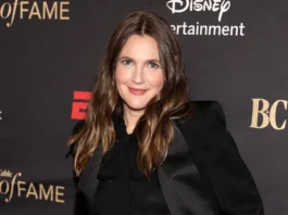 Drew Barrymore e il suo look senza trucco: quando il no-makeup diventa gesto culturale