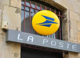 Attacco informatico alle Poste francesi: a rischio le consegne dei pacchi natalizi