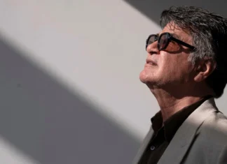 Condannato in absentia a un anno di carcere il regista iraniano Jafar Panahi, vincitore della Palma d’oro a Cannes