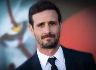 James Ransone, il noto attore americano, è morto a 46 anni. Si attendono dichiarazioni ufficiali sul decesso James Ransone Morto - Photo Credits Entertainment Tonight