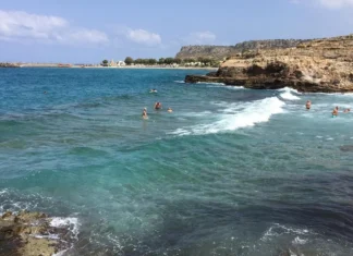 Naufragio a sud di Creta: almeno diciotto persone migranti sono morte