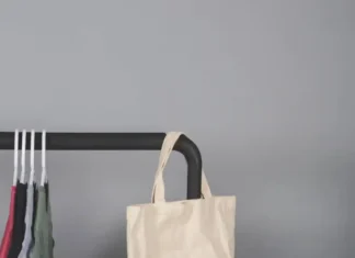 Il 2026 e la sfida del No Buy Year: un trend passeggero o l’inizio di una nuova era responsabile? No Buy Year - Photo Credits Becoming Minimalist